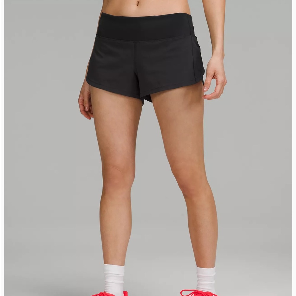 Lululemon Speed Up 2.5” Shorts Size 4